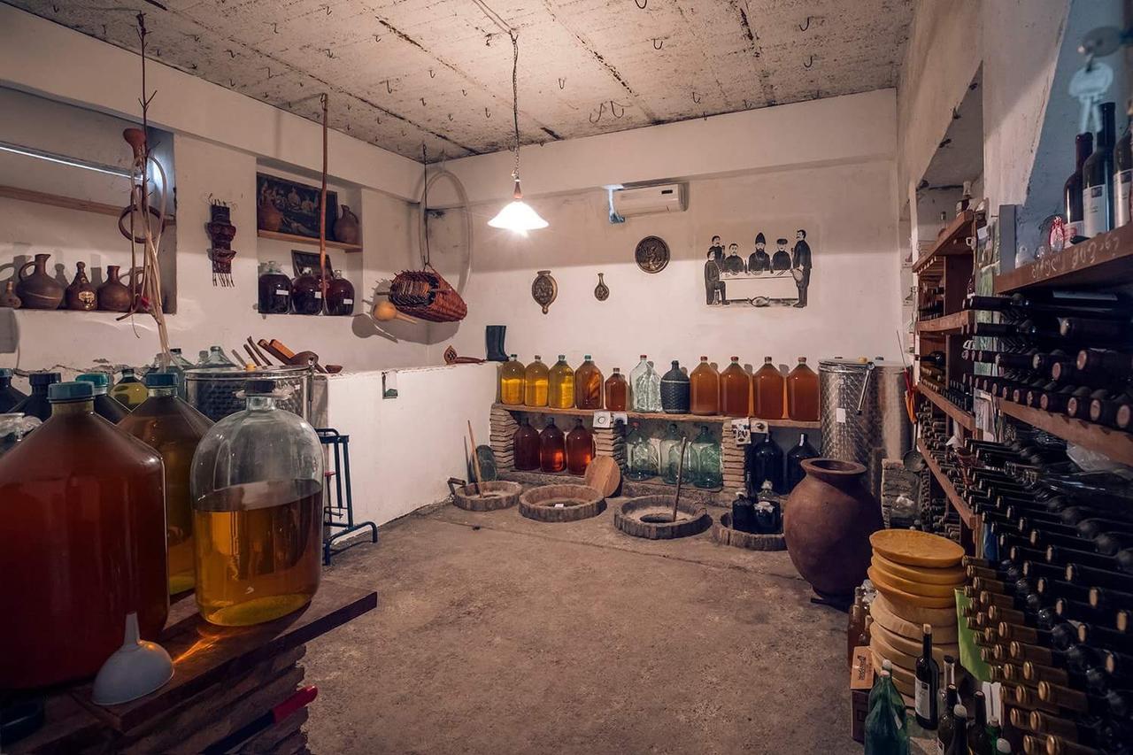 Gogi Dvalishvili Wine Cellar กอริ ภายนอก รูปภาพ